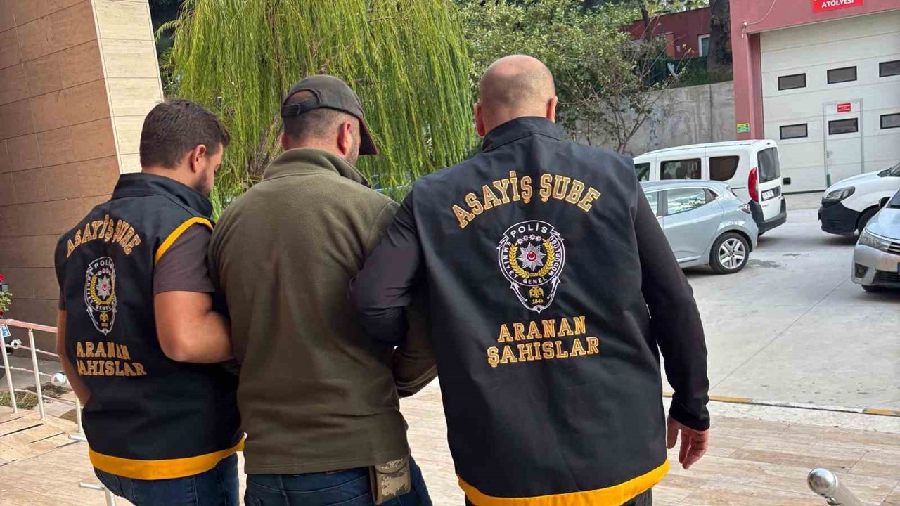 Manisa’da 5 yıldır firari olan şahıs yakalandı
