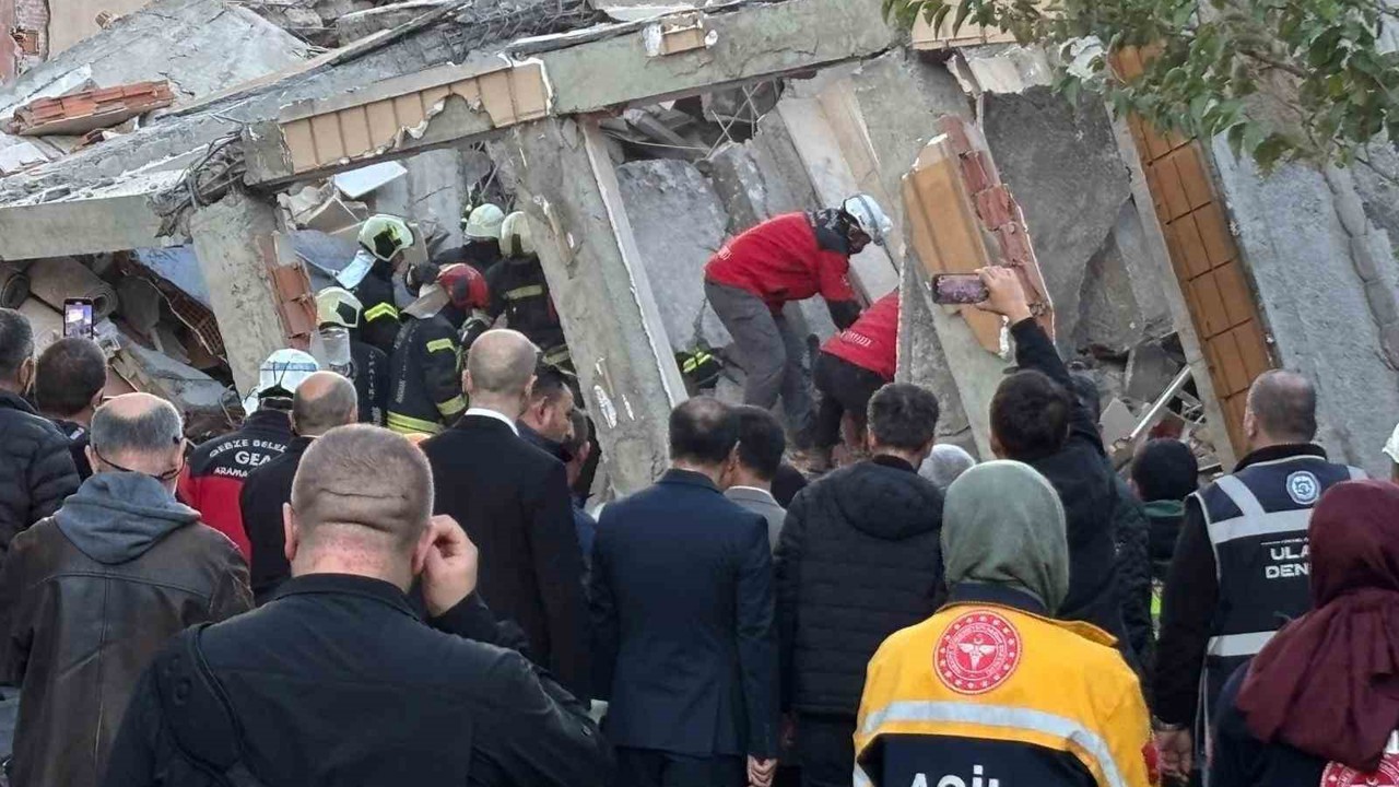 Kocaeli Valisi Aktaş: "İçeride olduğunu teyit ettiğimiz 5 kişiyle henüz temas yok"
