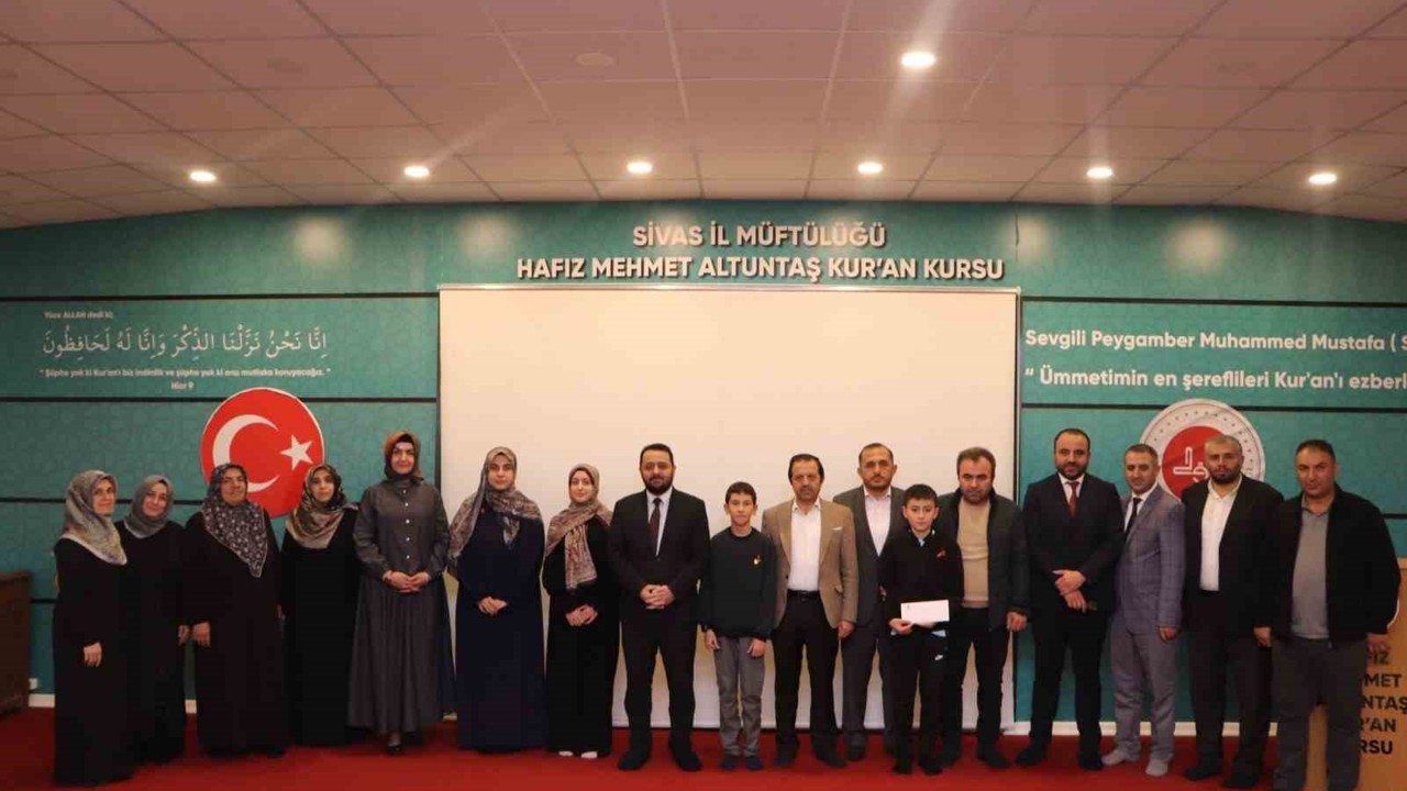 Kur’an bülbülleri ödüllendirildi
