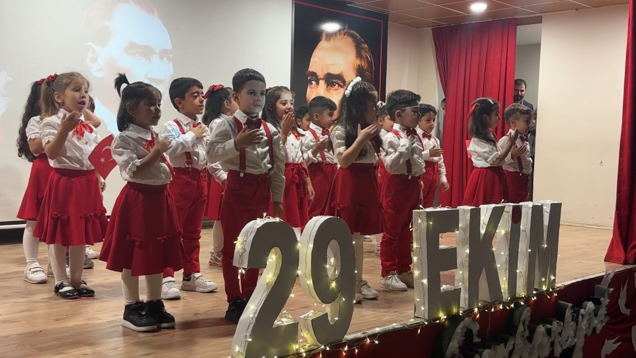 Yüksekova’da Cumhuriyet’in 102. yılı coşkuyla kutlandı
