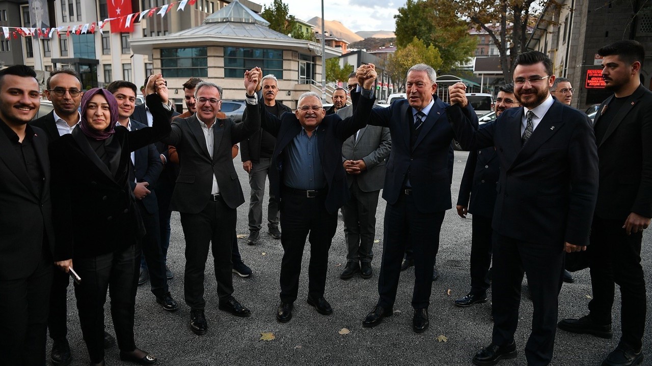 Akar ve Büyükkılıç’tan ilçe ziyaretleri
