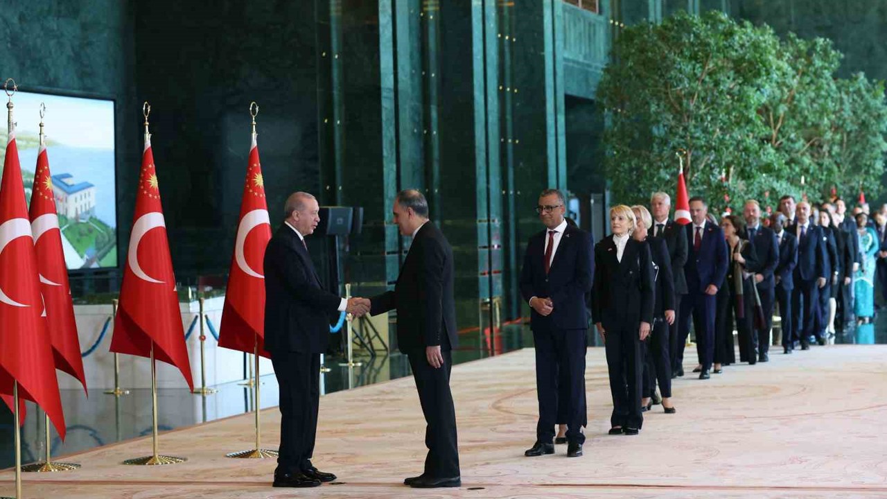 Cumhurbaşkanı Erdoğan, 29 Ekim Cumhuriyet Bayramı tebriklerini kabul etti
