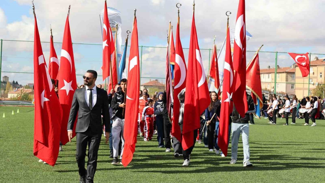 Bünyan ve Tomarza’da 29 Ekim coşkusu
