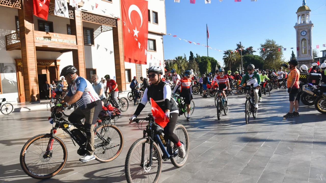 Pedallar cumhuriyet için çevrildi
