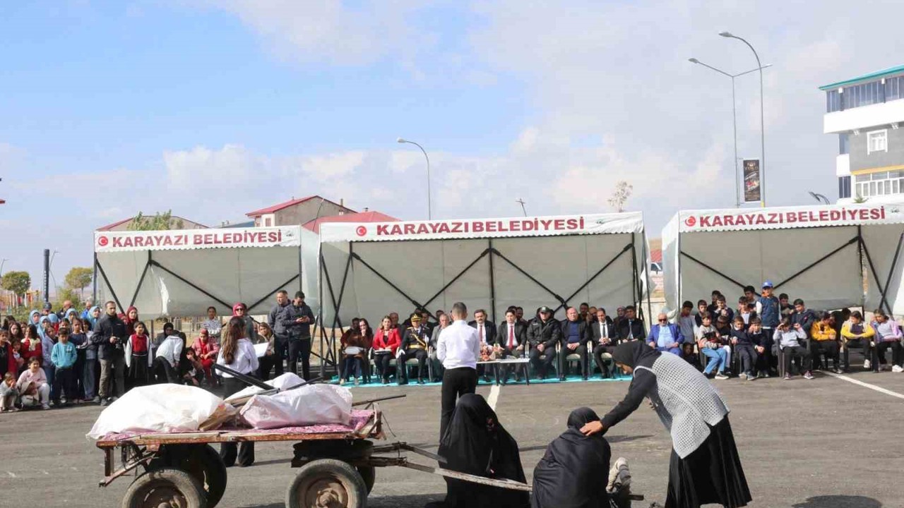 Karayazı’da Cumhuriyet’in 102 yıllık heyecanı
