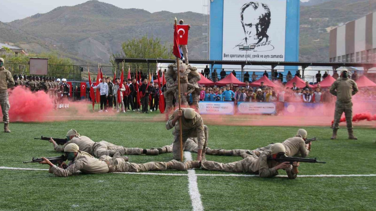 Tunceli’de 29 Ekim coşkusu
