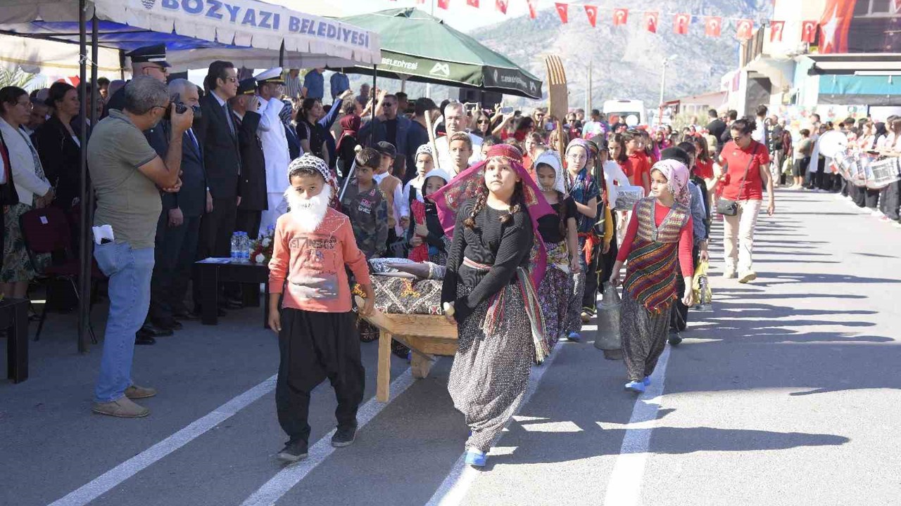Bozyazı’da cumhuriyet coşkusu
