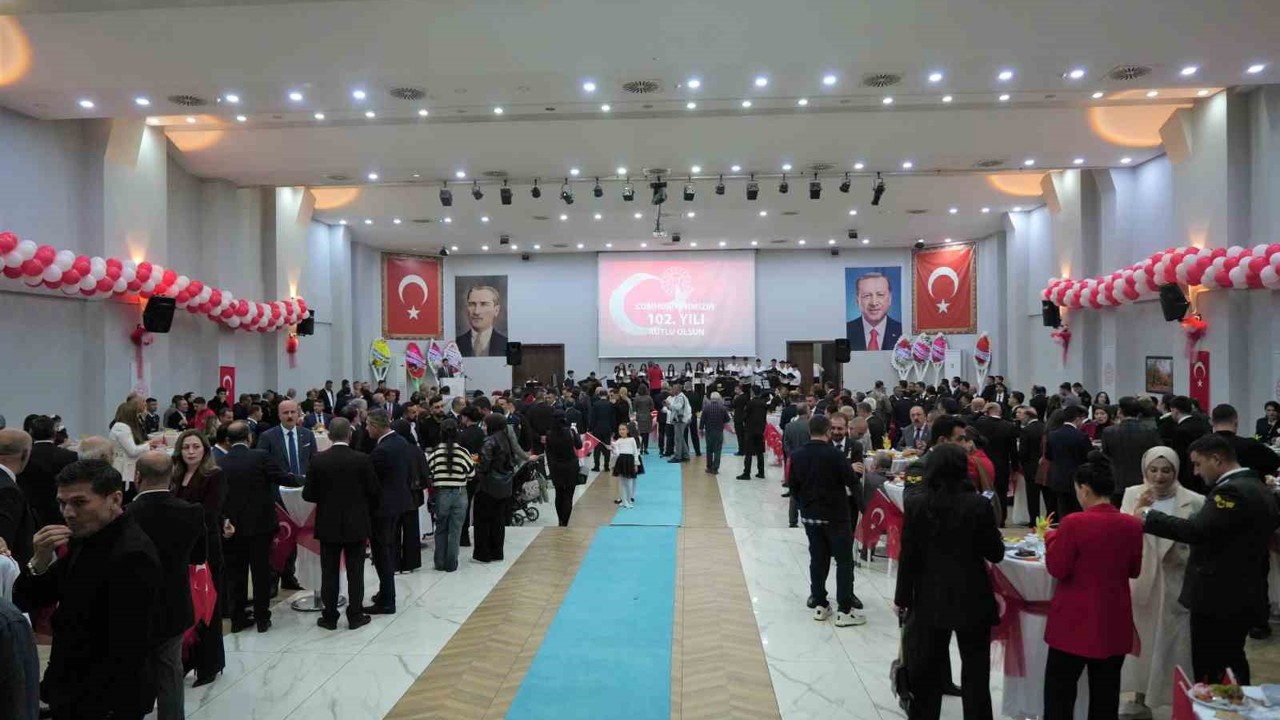 Muş’ta Cumhuriyet Bayramı resepsiyonu düzenlendi
