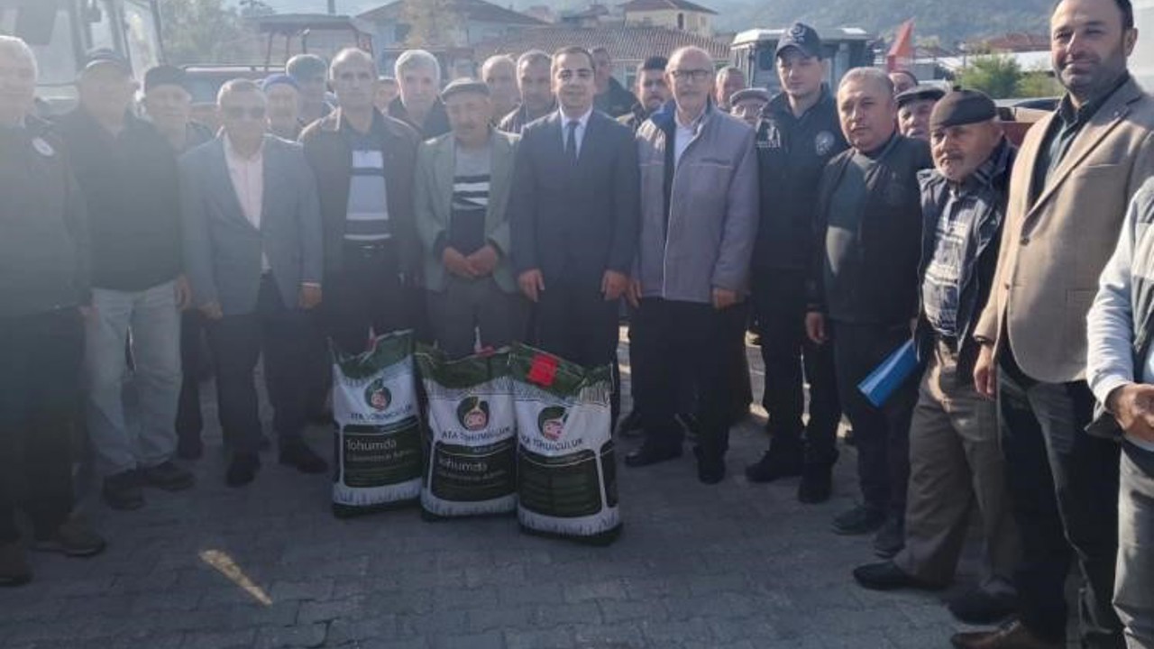 Yenipazar’da üreticilere tohum desteği sağlandı
