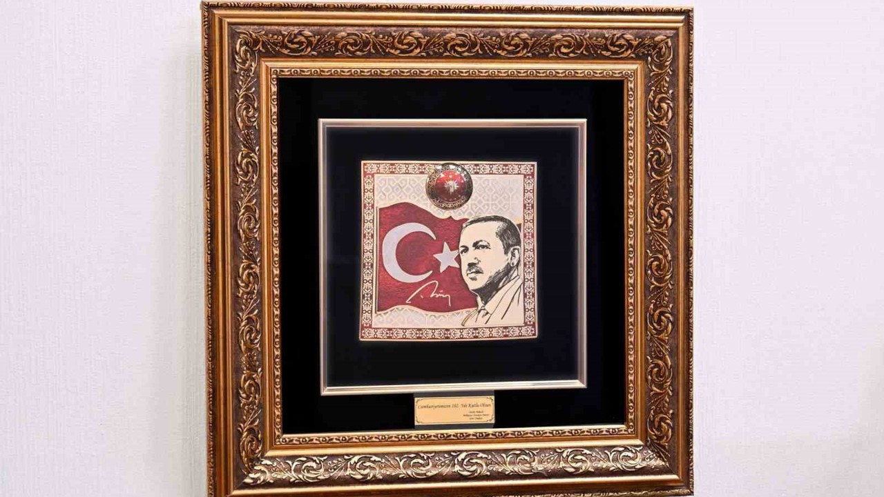 MHP Genel Başkanı Bahçeli’den Cumhurbaşkanı Erdoğan’a hediye
