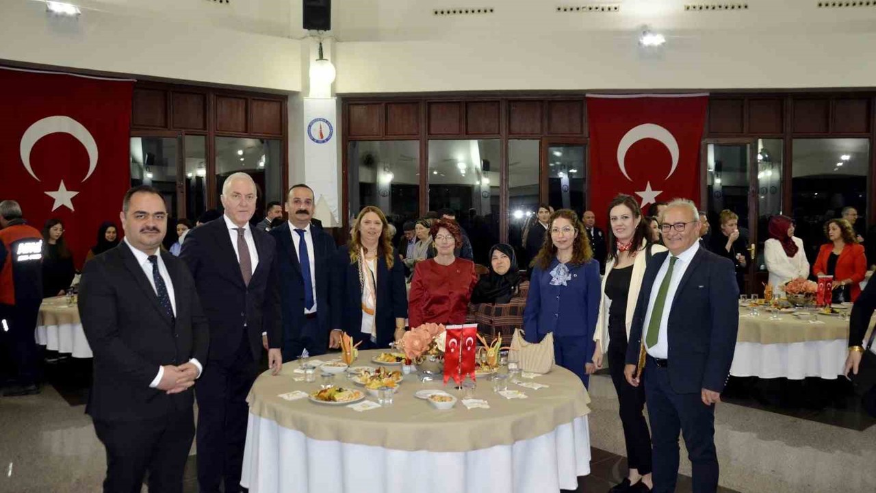 Kütahya’da OSB yönetimi, Cumhuriyet Bayramı resepsiyonuna katıldı

