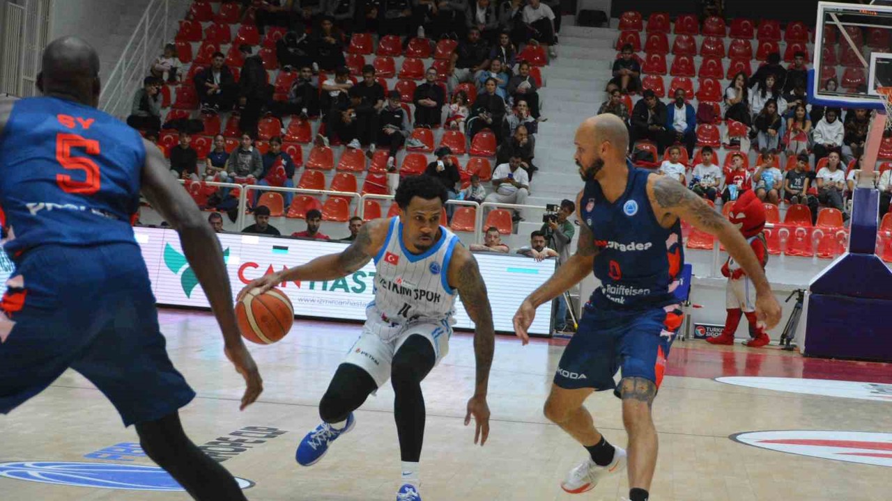 Aliağa Petkimspor, Avrupa’da 3’te 2 yaptı
