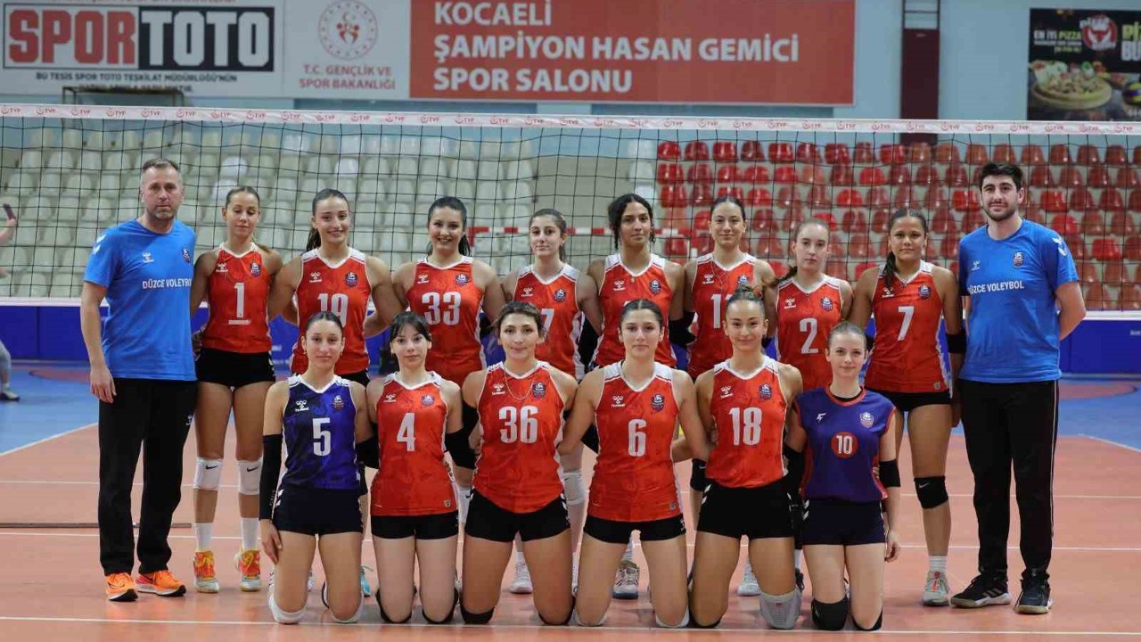 Düzce Kadın Voleybol takımı ilk galibiyetini aldı
