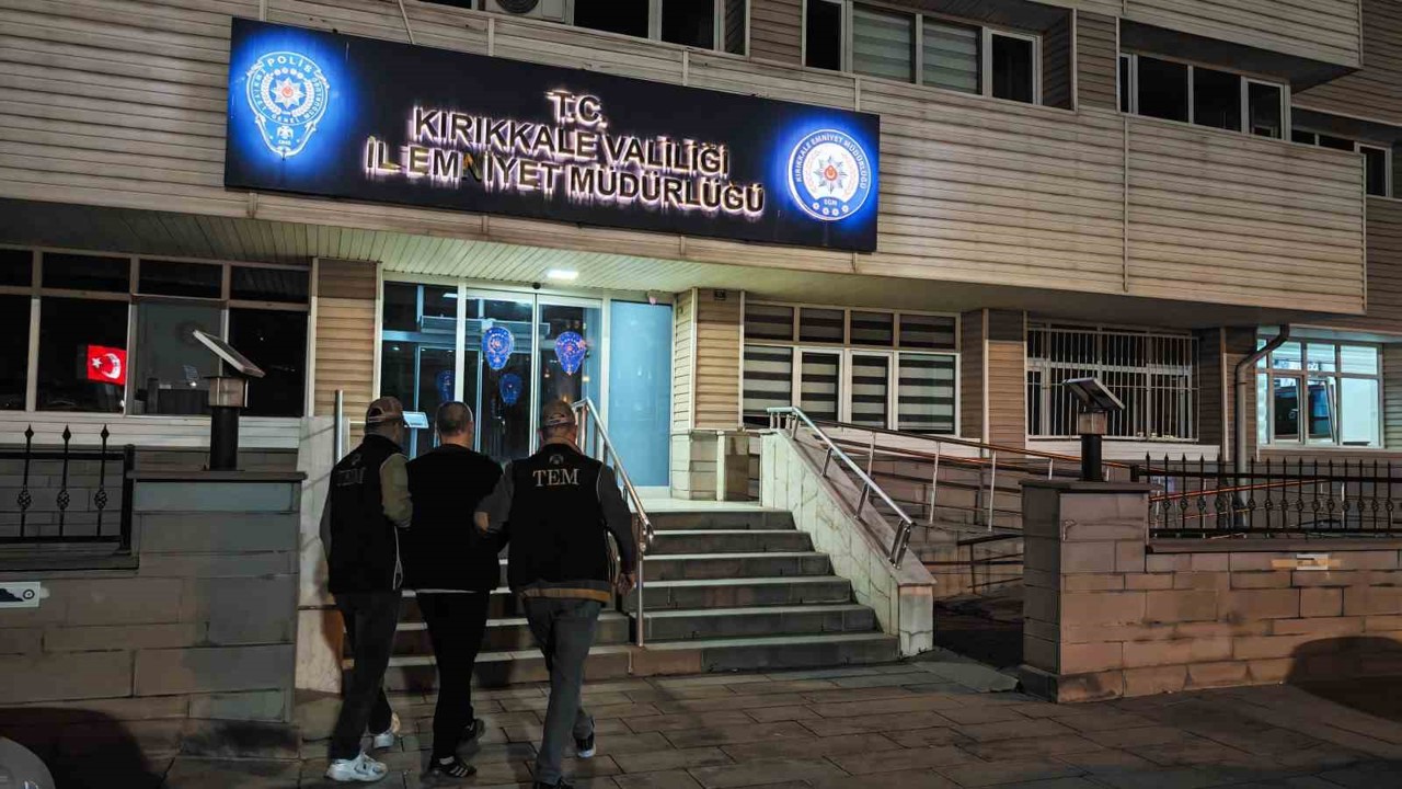 Kırıkkale’de FETÖ firarisi "gaybubet evi"nde yakalandı
