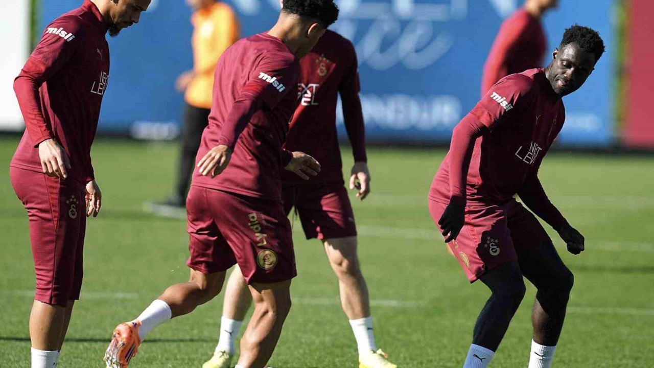 Galatasaray, Trabzonspor maçının hazırlıklarını sürdürdü

