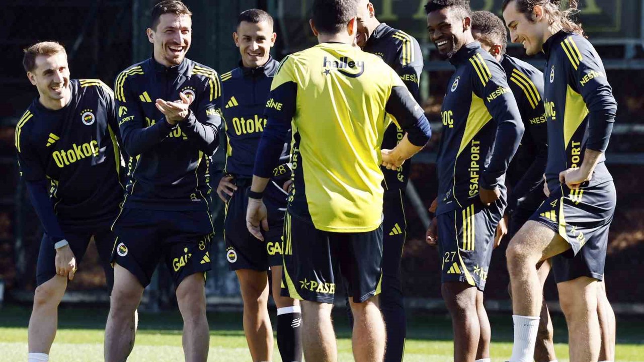 Fenerbahçe’de Beşiktaş derbisinin hazırlıkları başladı
