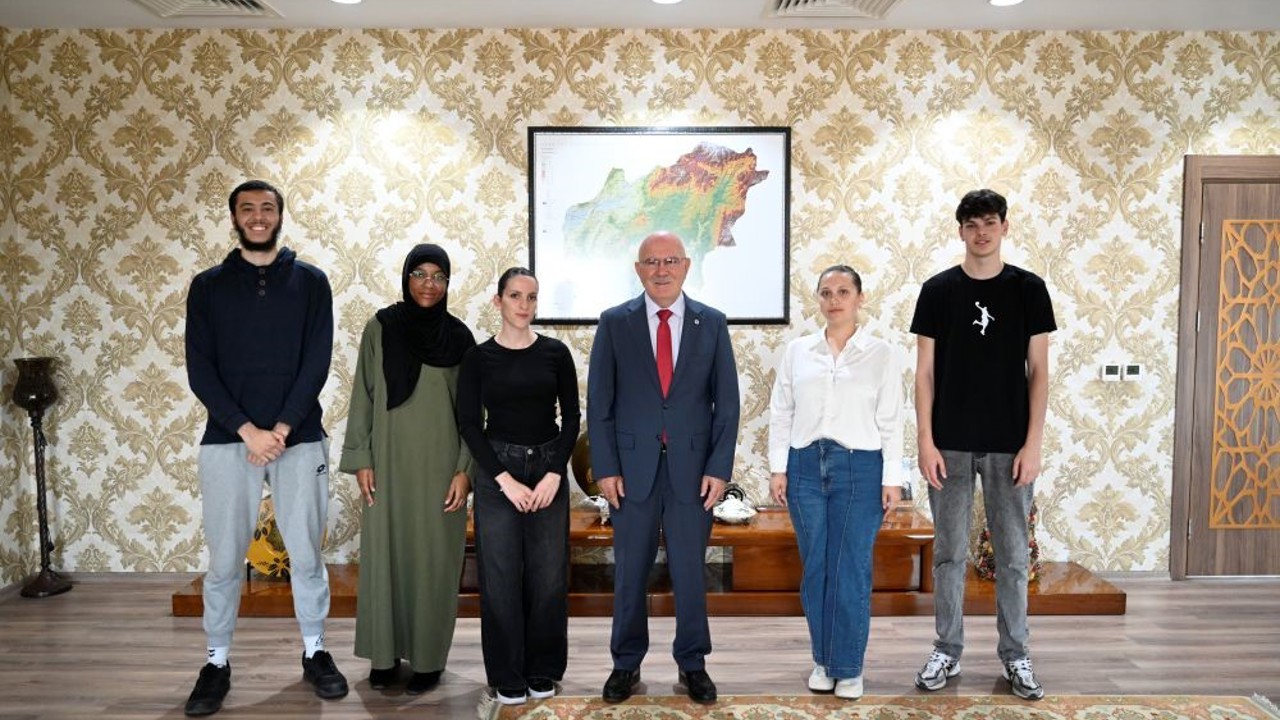 Uşak Üniversitesi, Sorbonne Paris Nord Üniversitesi öğrencilerini ağırlıyor
