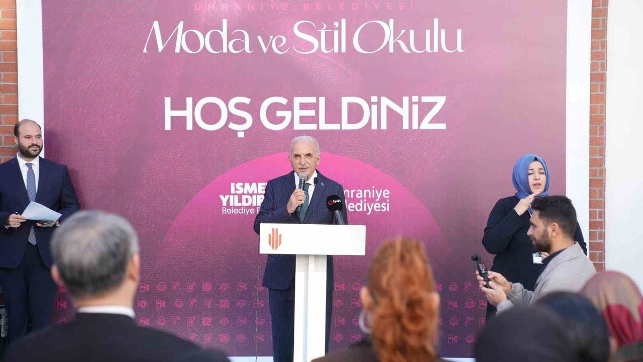 Akademi Ümraniye Moda ve Stil Okulu açıldı
