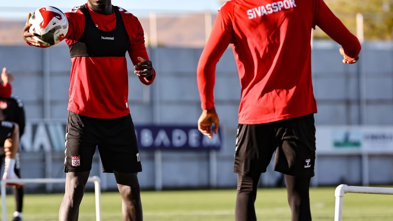 Sivasspor’da Ümraniyespor hazırlıkları sürüyor
