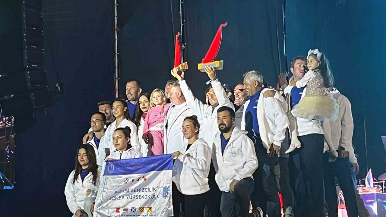 Bodrum CUP’ta MSKÜ Rüzgârı: STS Bodrum Okul Gemisi’nden 2 kupa
