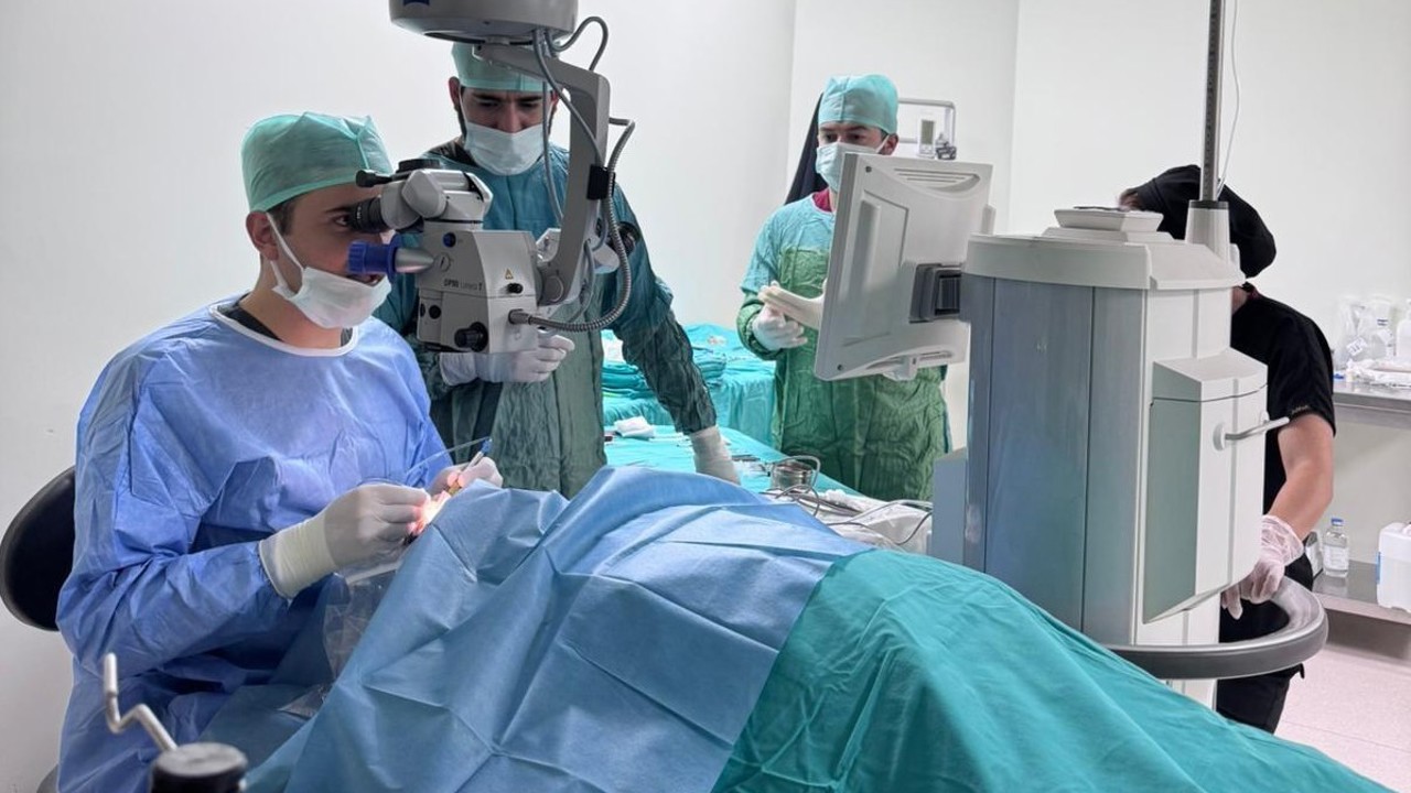 Çukurca’da katarak ameliyatı yapıldı
