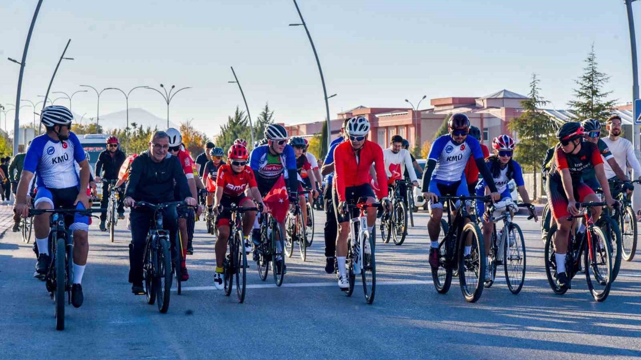KMÜ’de "Bisikletini Al Gel" etkinliği düzenlendi
