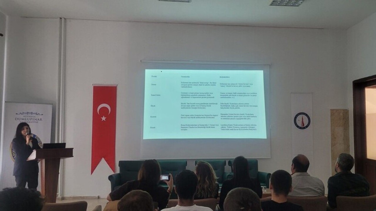 Kütahya’da "Roma Dönemi Şehirciliğinde Anadolu’da Tiyatro ve Stadion İlişkisi" konulu konferans
