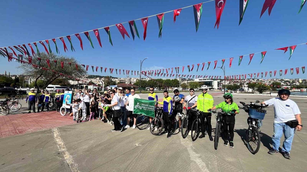 Bisikletliler çocuklar için pedal çevirecek: "Pedalla Kitap Götürüyoruz" kampanyası
