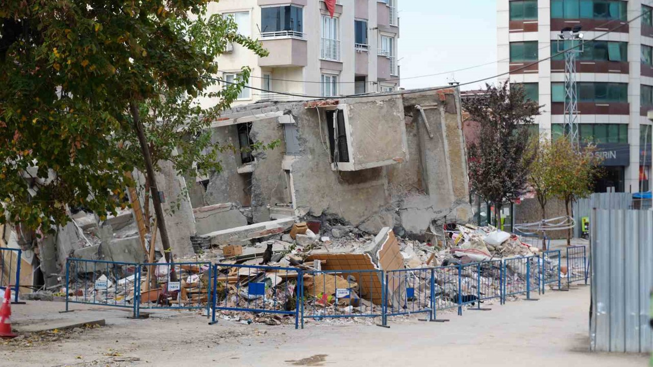 Bilir ailesinin yarım kalan hayali: "Ev almışlardı, 2 ay sonra taşınacaklardı ama nasip olmadı"
