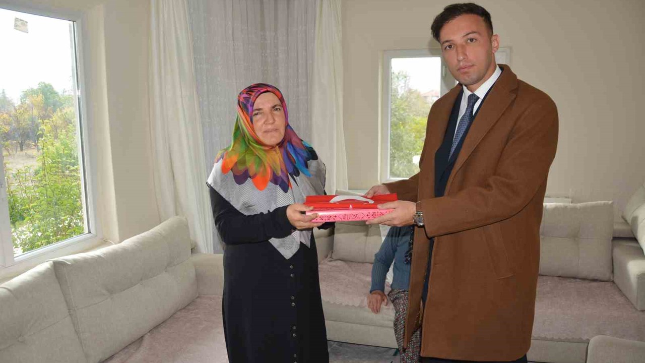 Başsavcı Ozan Kapıcı’dan şehit ailesini ziyaret
