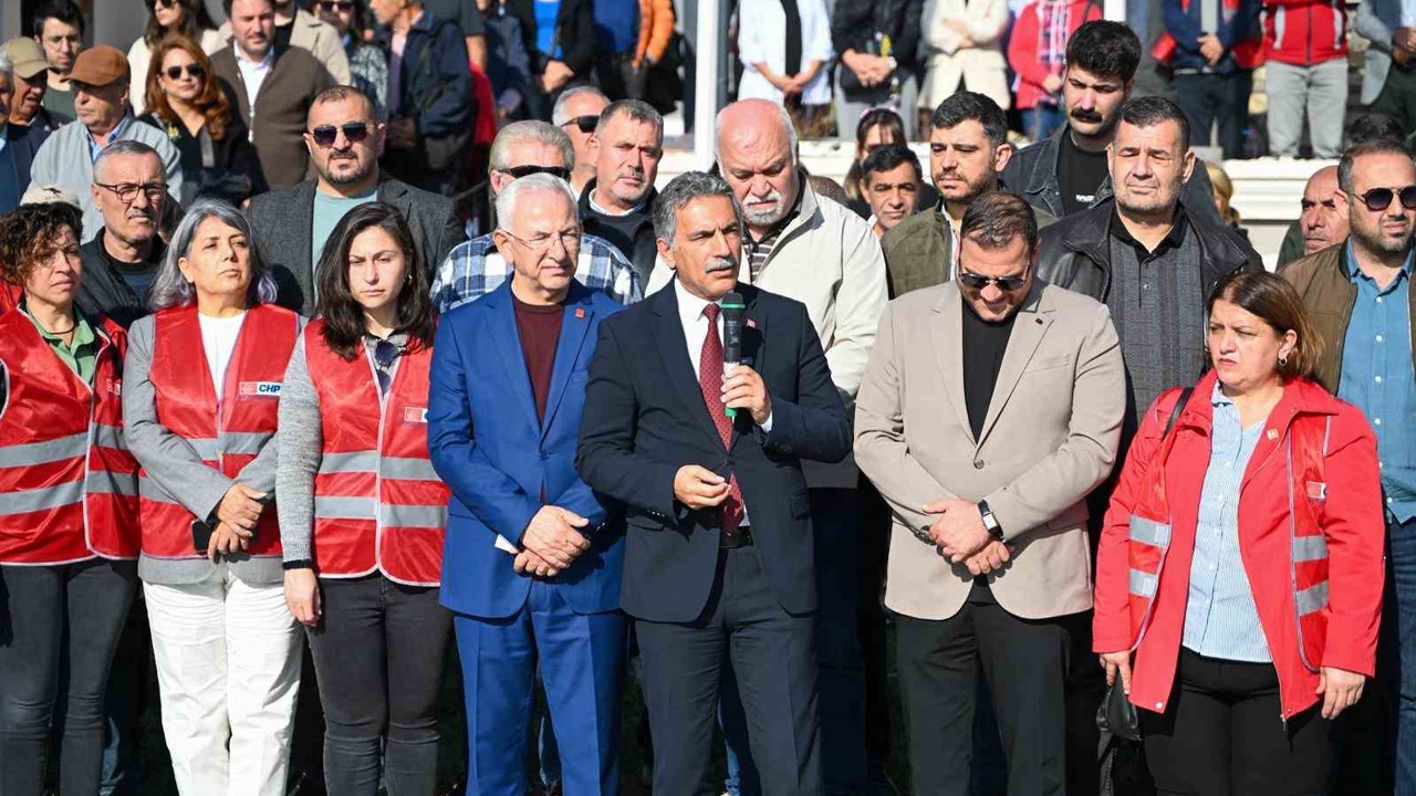 Gemlik’te durdurulan kafe inşaatı tartışmalara yol açtı
