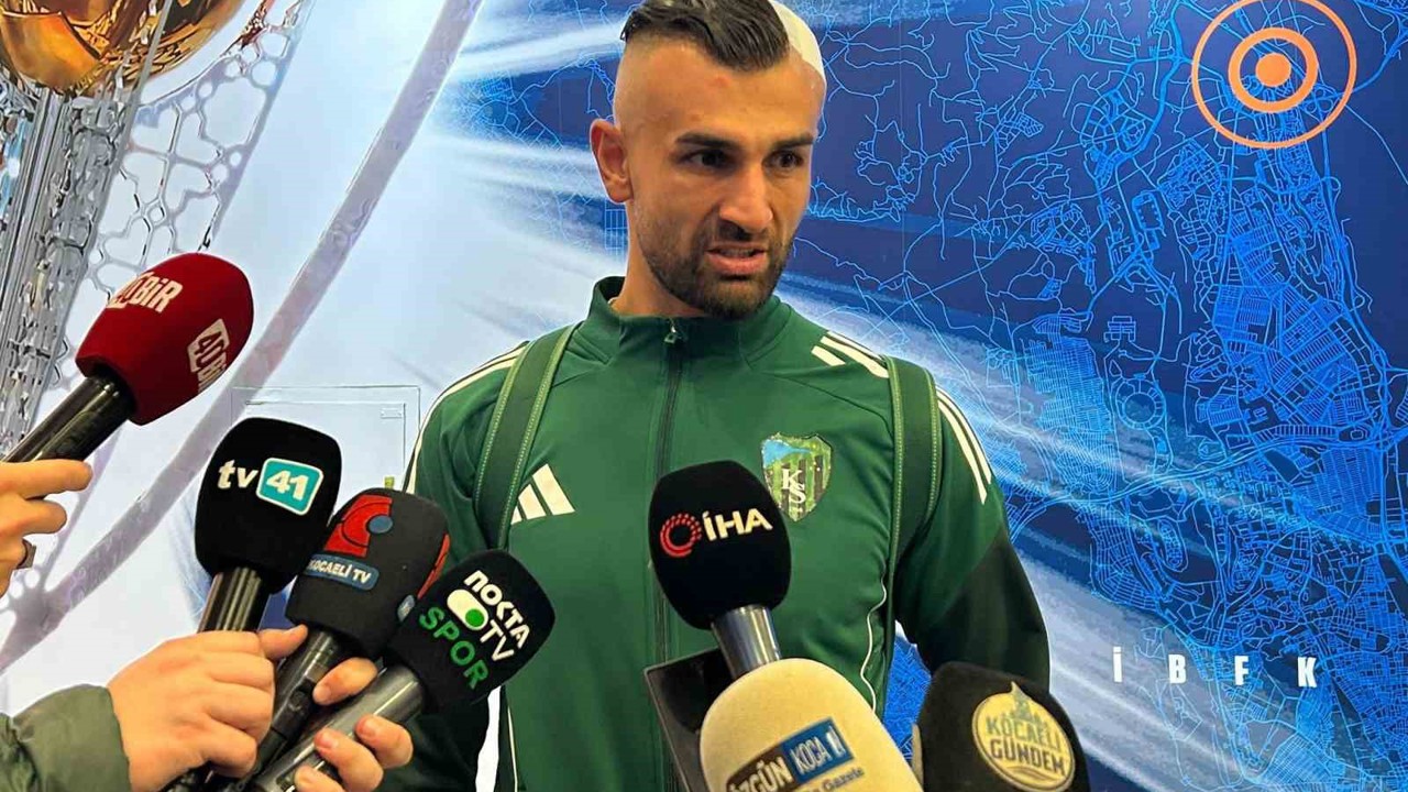 Serdar Dursun: "Oyundan çıksam belki daha mantıklıydı ama arma için savaşmak istedim"
