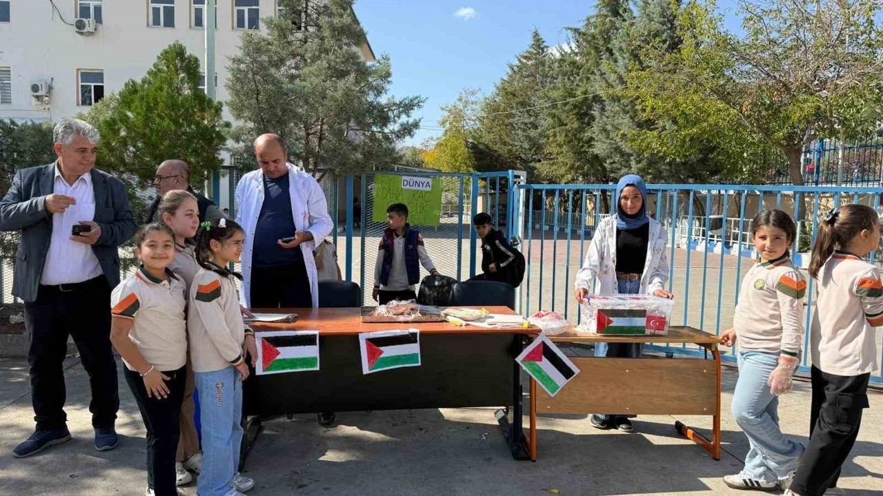 Diyarbakır’da öğrencilerden Gazze’ye 1 milyon 287 bin liralık destek
