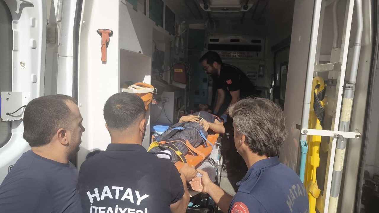 Asansör bakımı için gitmişti, halatla makaranın arasına ayağını sıkıştırdı
