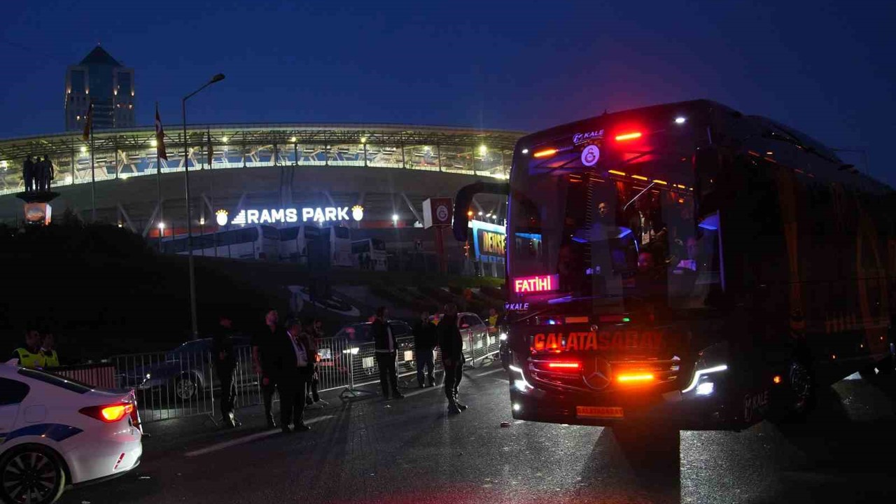 Galatasaray stadyuma ulaştı
