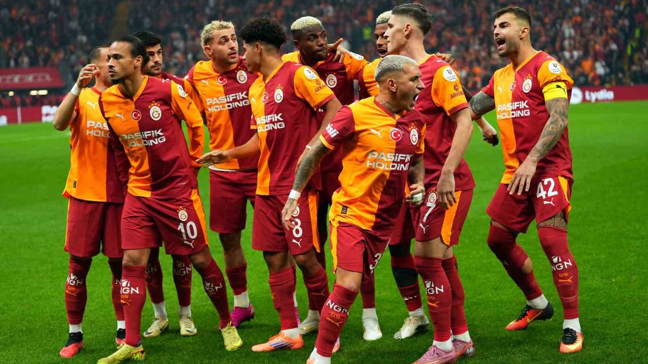 Abdülkerim Bardakcı, Galatasaray ile ligde 100. maçını oynadı
