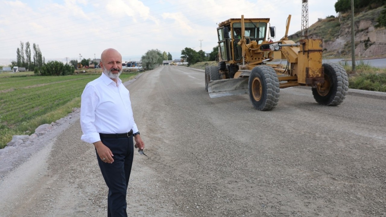 Başkan Çolakbayrakdar: "Kırsal mahallelerimizde de hizmet rekoru kırıyoruz"
