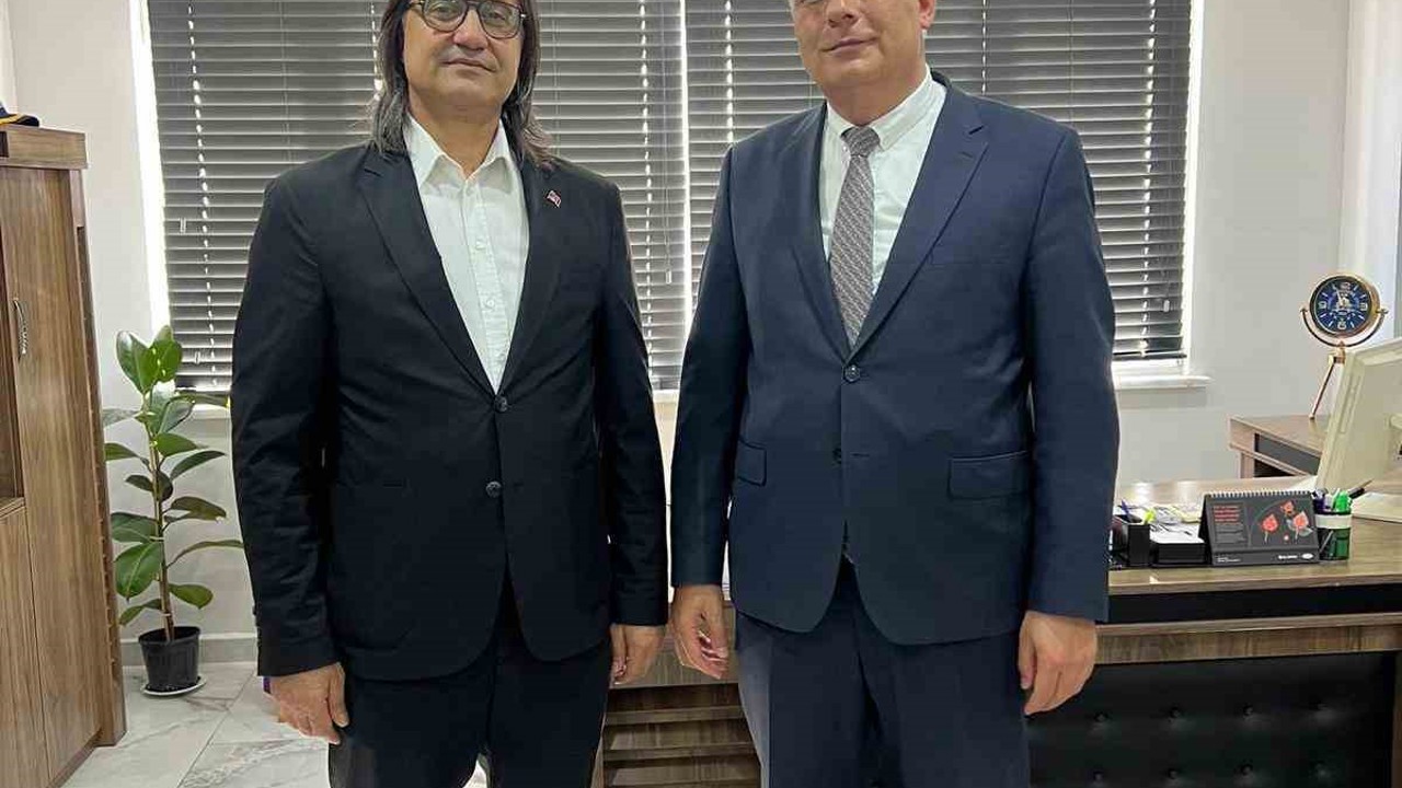 Harun Akgül’den Eryılmaz’a ziyaret
