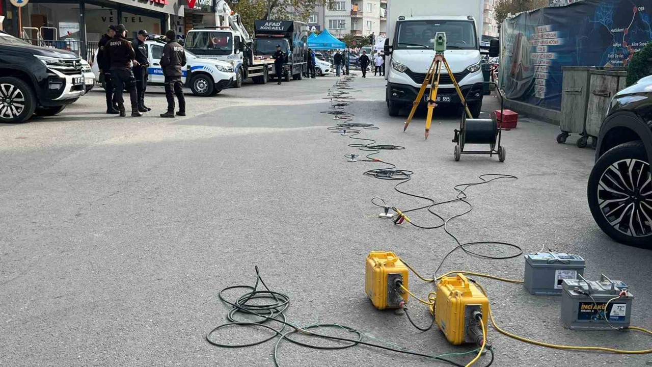 Uzman ekipler, Gebze’de "sismik yansıma" ile yerin metrelerce altını inceliyor
