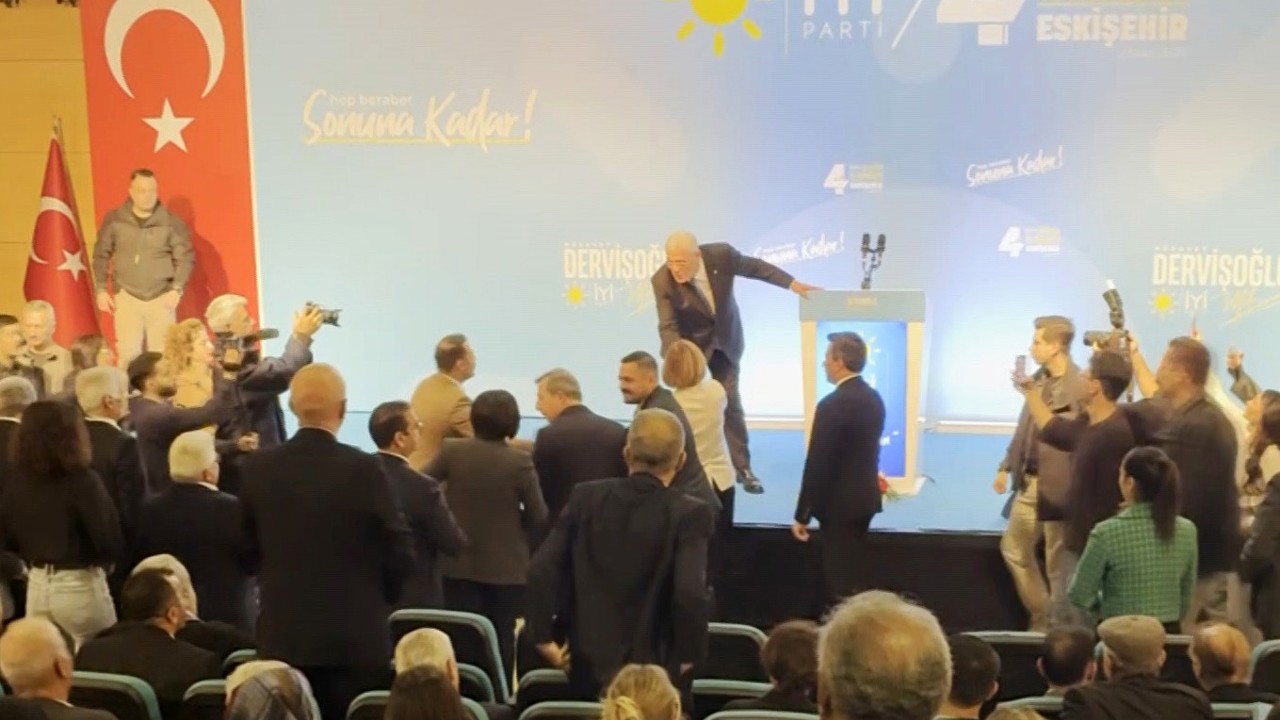 Dervişoğlu "Palanın öbür tarafını da kullanamayacağım" dedi, EBB Başkanı Ünlüce salonu terk etti
