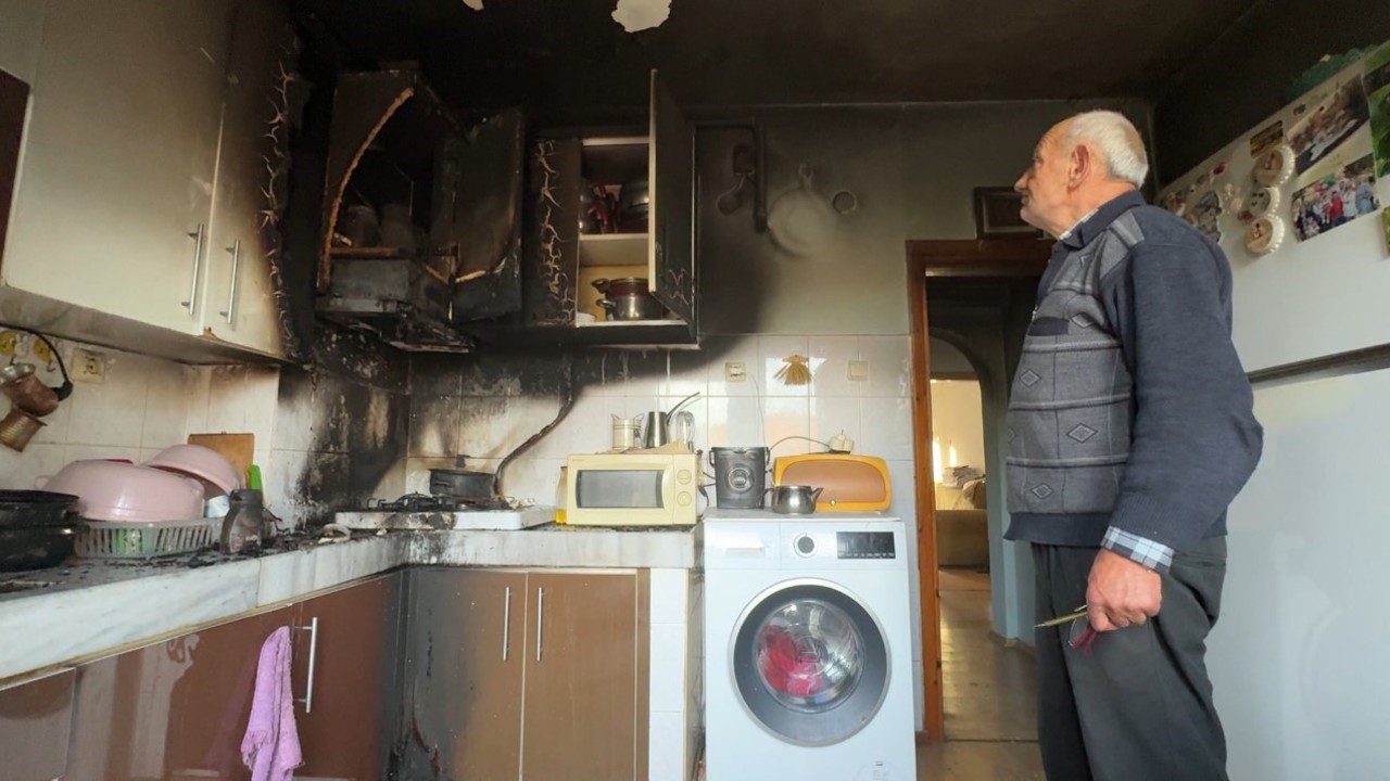 Karabük’te evin mutfağında çıkan yangında anne ve oğlu dumandan etkilendi
