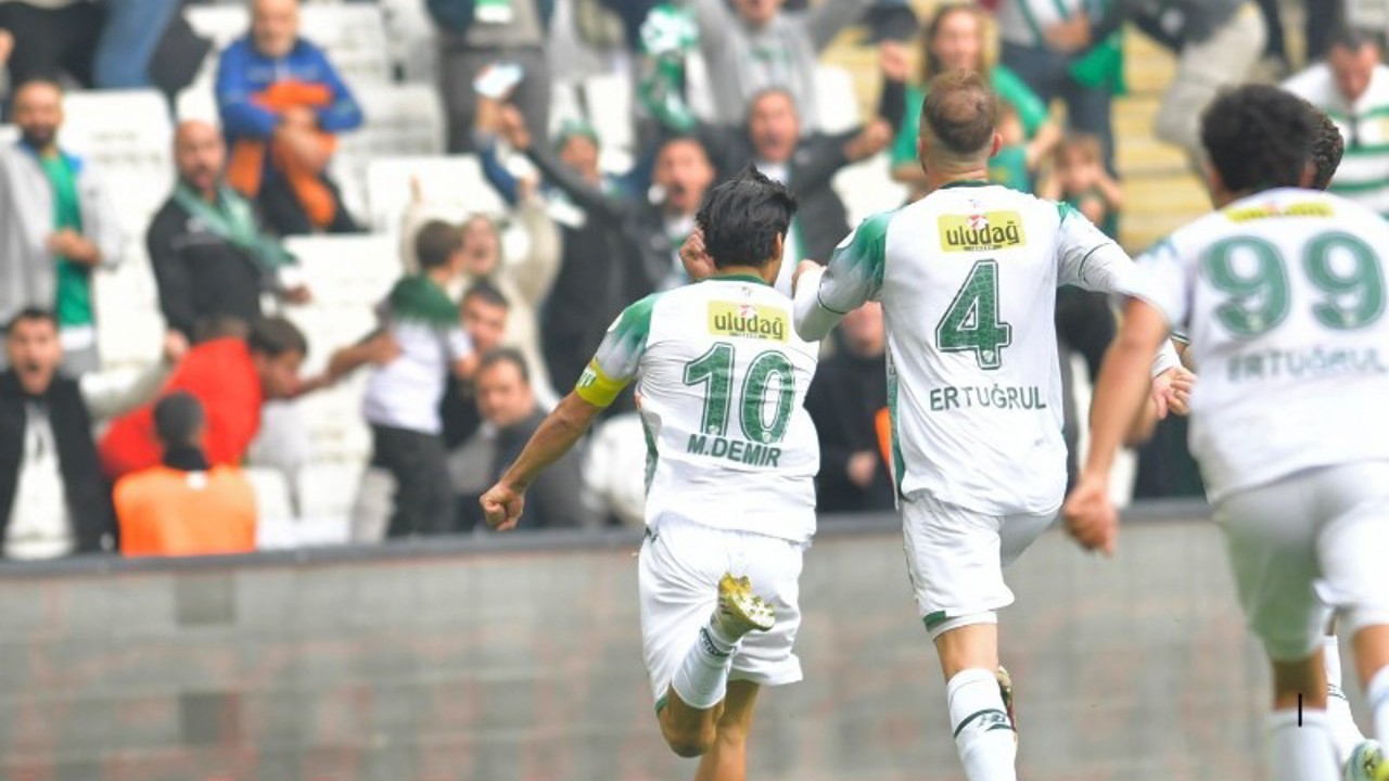 Bursaspor nefes kesen maçta 2-1 galibiyetle ayrıldı
