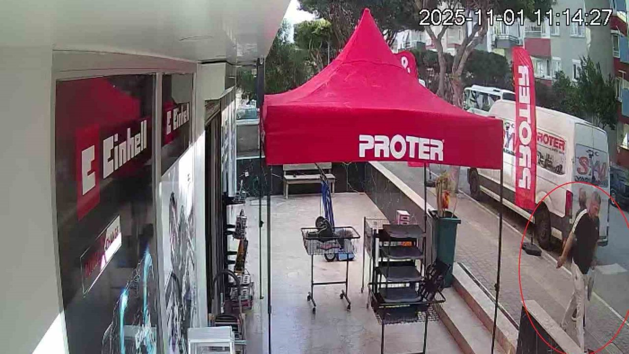 Yoldan geçenlere dehşeti yaşatıp 1 kişiyi bıçaklamıştı, adım adım izi sürülerek yakalandı
