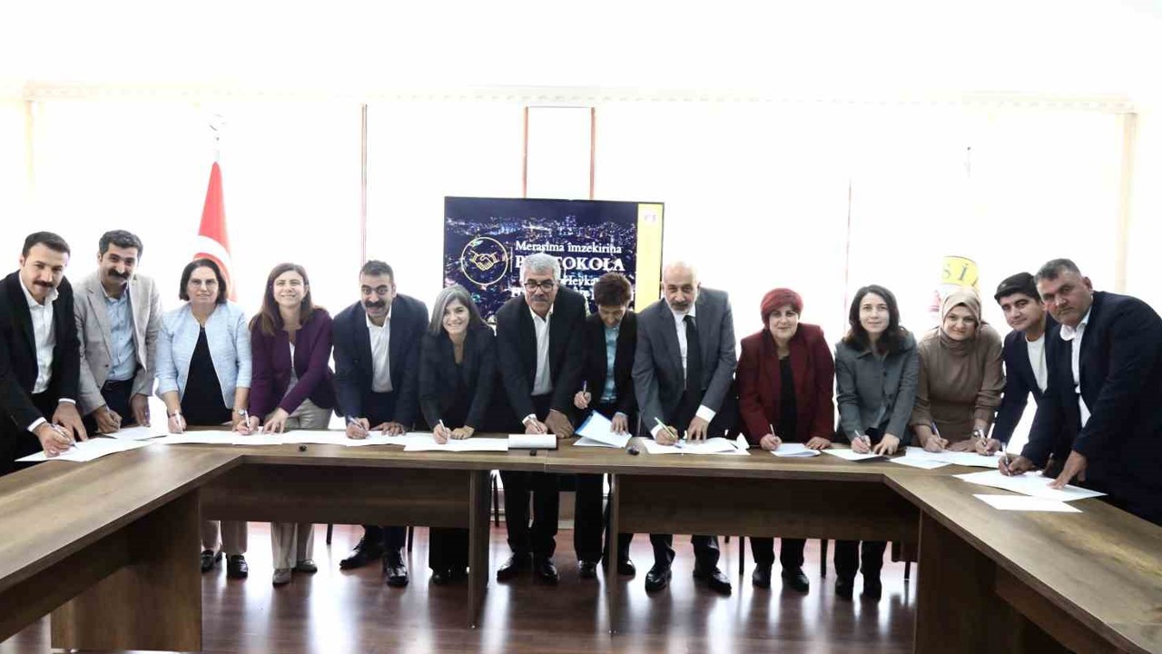Diyarbakır’da ‘Kadınların Ortak Üretimi’ için 5 kırsal ilçede mandıra kuruluyor
