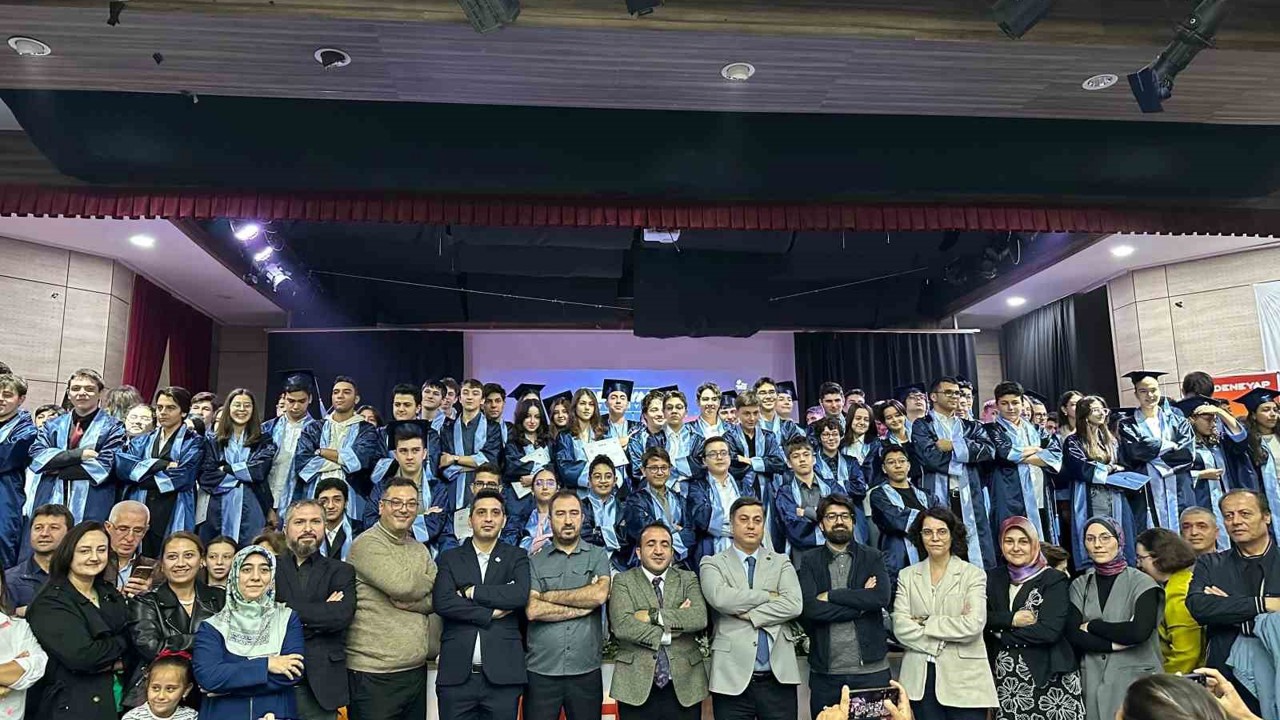 Deneyap 2025 mezuniyet programı gerçekleştirildi
