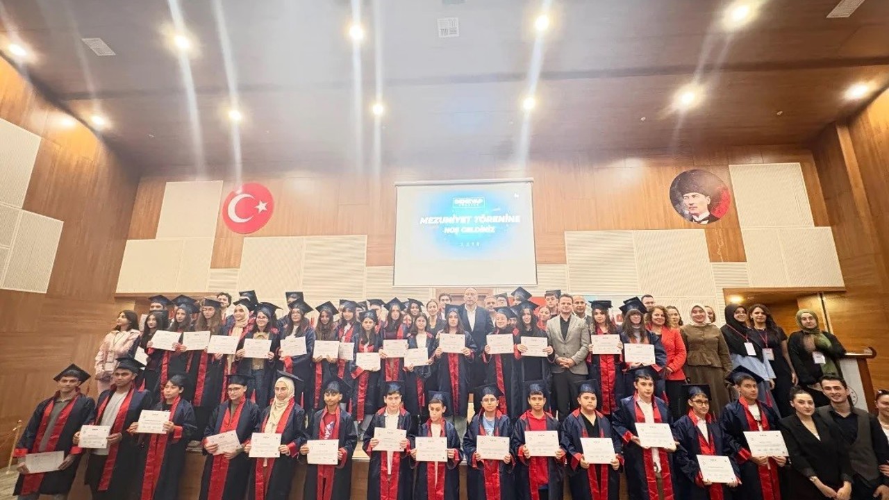 Deneyap teknoloji atölyeleri Muğla’da mezuniyet coşkusu
