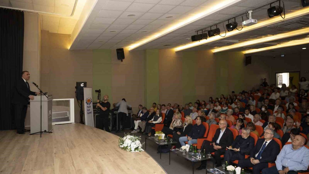 Mersin’de 2. Kent ve Denizcilik Konferansı düzenlendi
