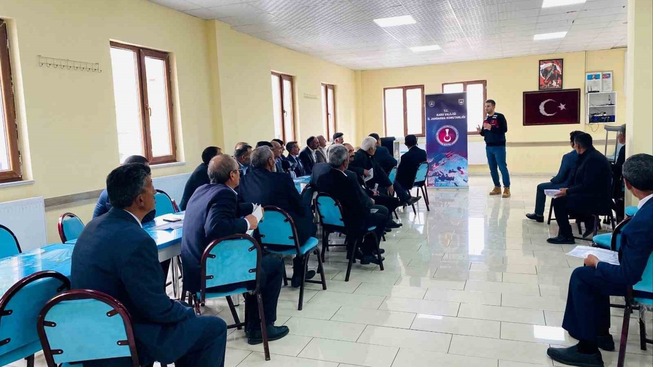 Kars’ta jandarmadan siber farkındalık eğitimi
