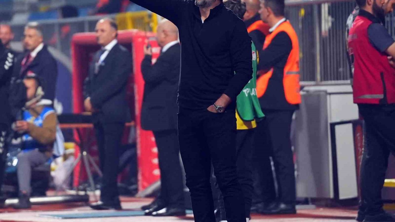 Erol Bulut: "Geçen hafta kulüp içerisinde olan biri bütün bilgileri Nuri Şahin’e aktarmış"
