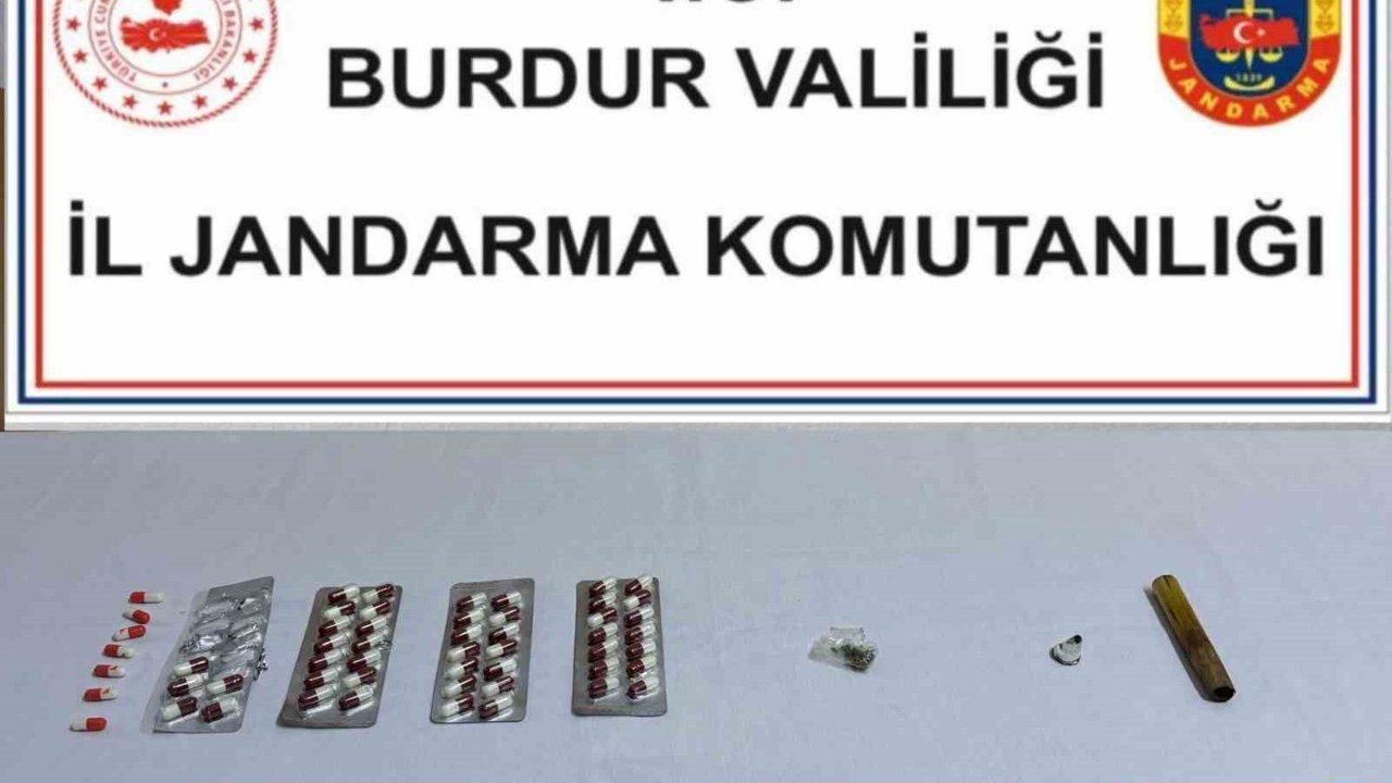Burdur’da jandarmadan uyuşturucu operasyonunda 3 gözaltı
